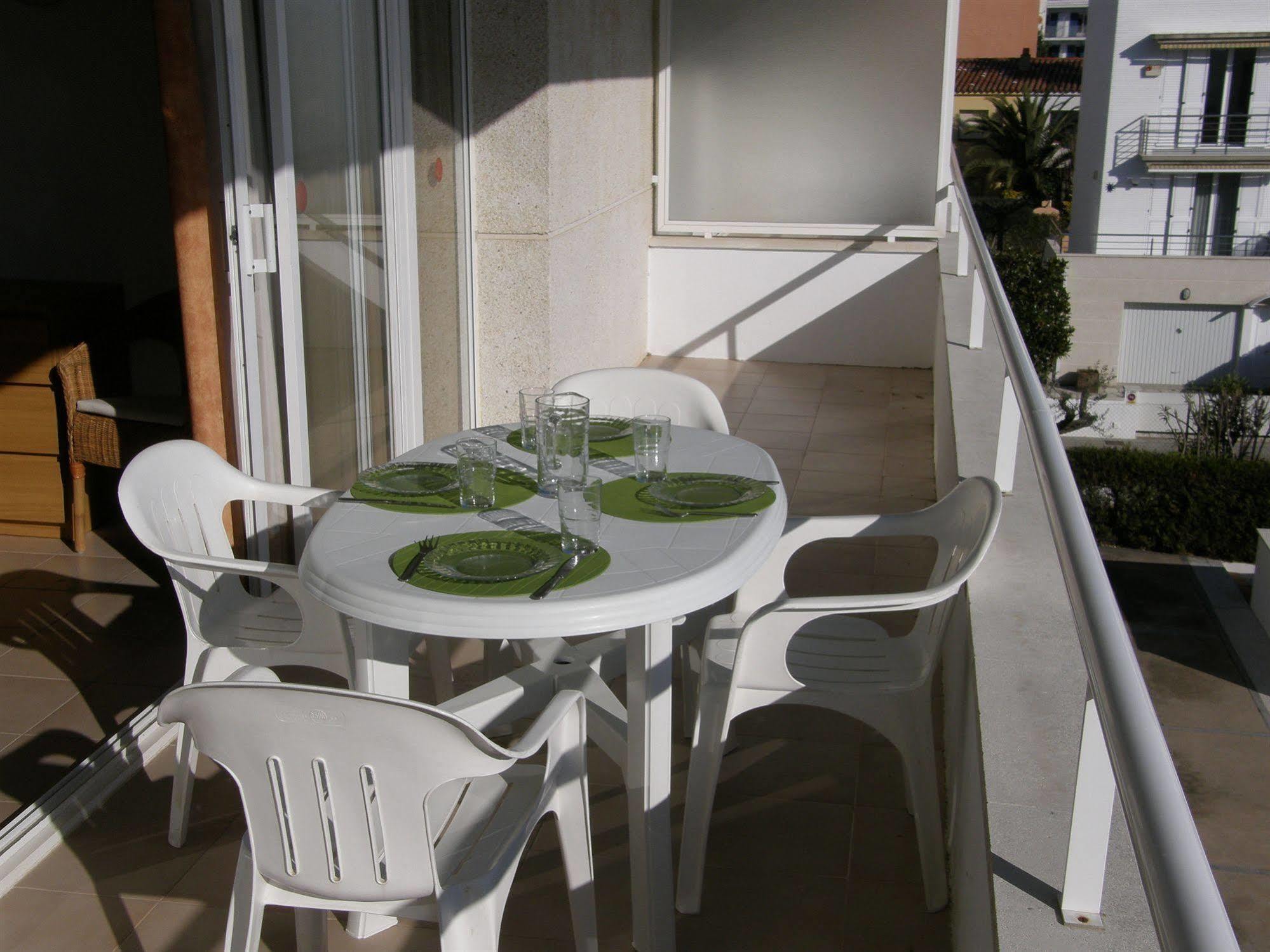 Apartamentos Miami L'Estartit Ngoại thất bức ảnh